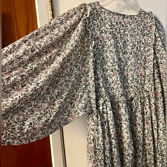 Oak Meadow Floral Midi Dress - Picture 7 of 9